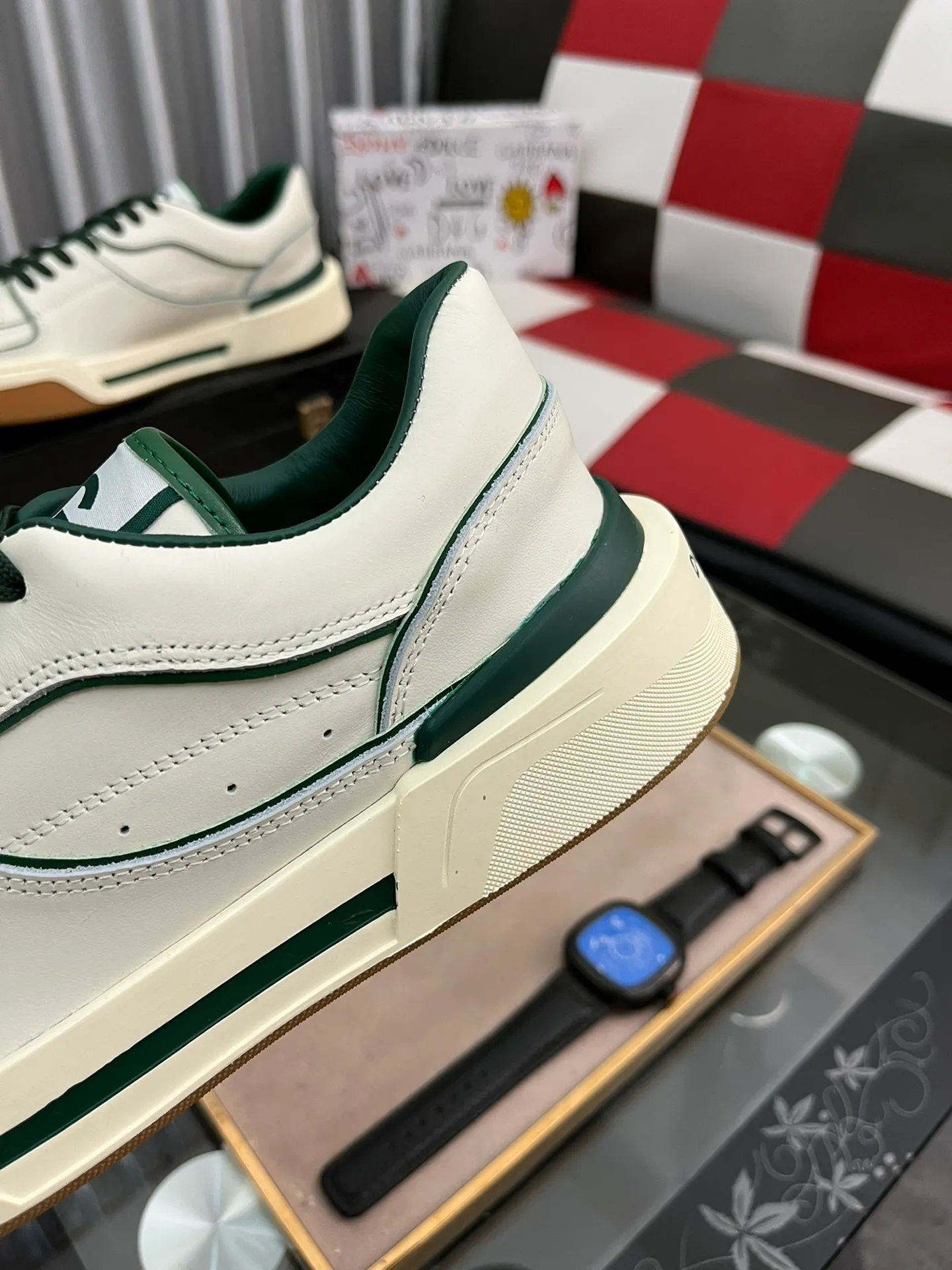 Men's shoes 💰480⌚️⌚️【DG～】Men's casual shoes are on sale simultaneously in 2022z cabinets 🔷Multiple colors🔜Handmade upper with graffiti fabric ➕Genuine leather lining, comfortable and breathable, sole: original comfortable handmade graffiti wear-resistant outsole, ⚠️real thing📱photography🎬the real thing is better. Code number 38-445⃣️Color optional